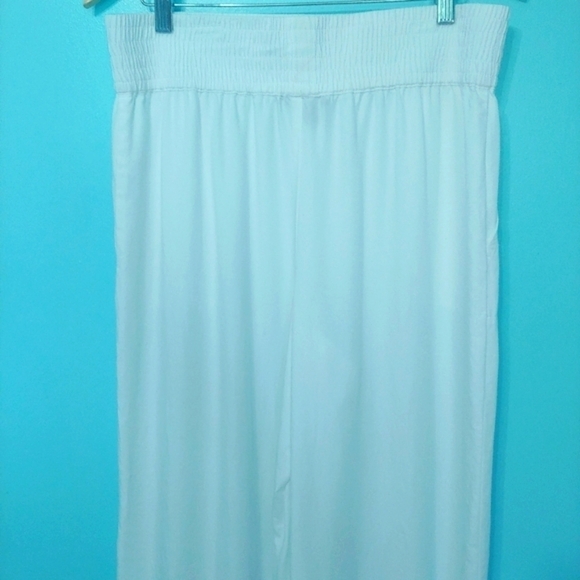SAKS Fifth Avenue Women's Wide-Leg Smocked Culottes in White - Picture 3 of 12